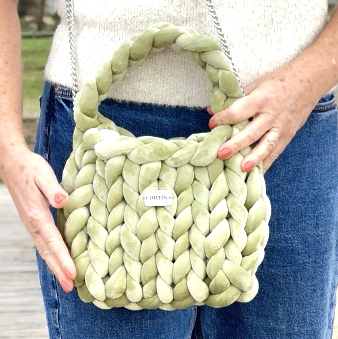 Carteira IZAT - Elegância Minimalista